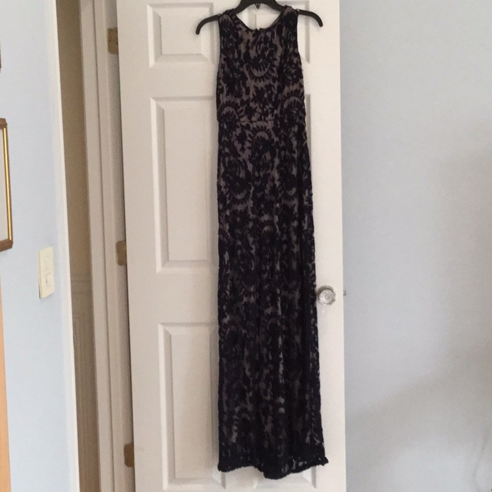 Adrianna Papell gown